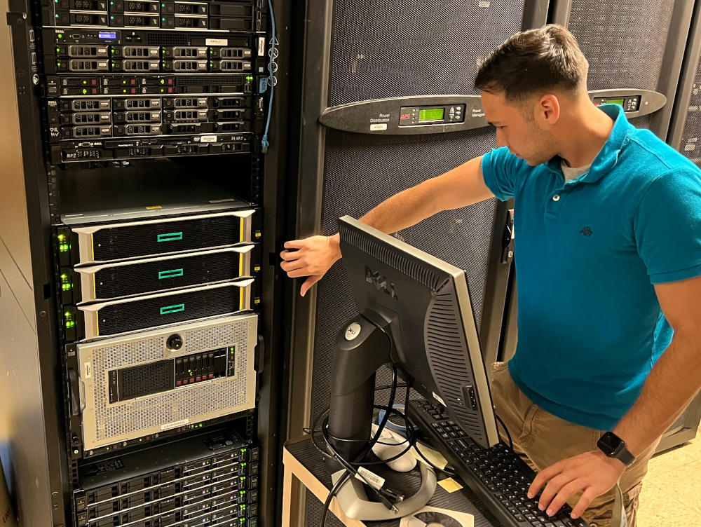 An IT specialist monitors the GulfSCEI servers.